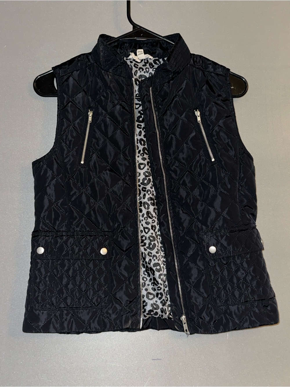 Jessica Simpson Black Quilted Vest with Leopard-Print Lining